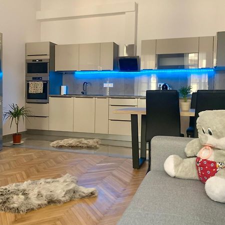 Jasmine'S Residence 布达佩斯 外观 照片