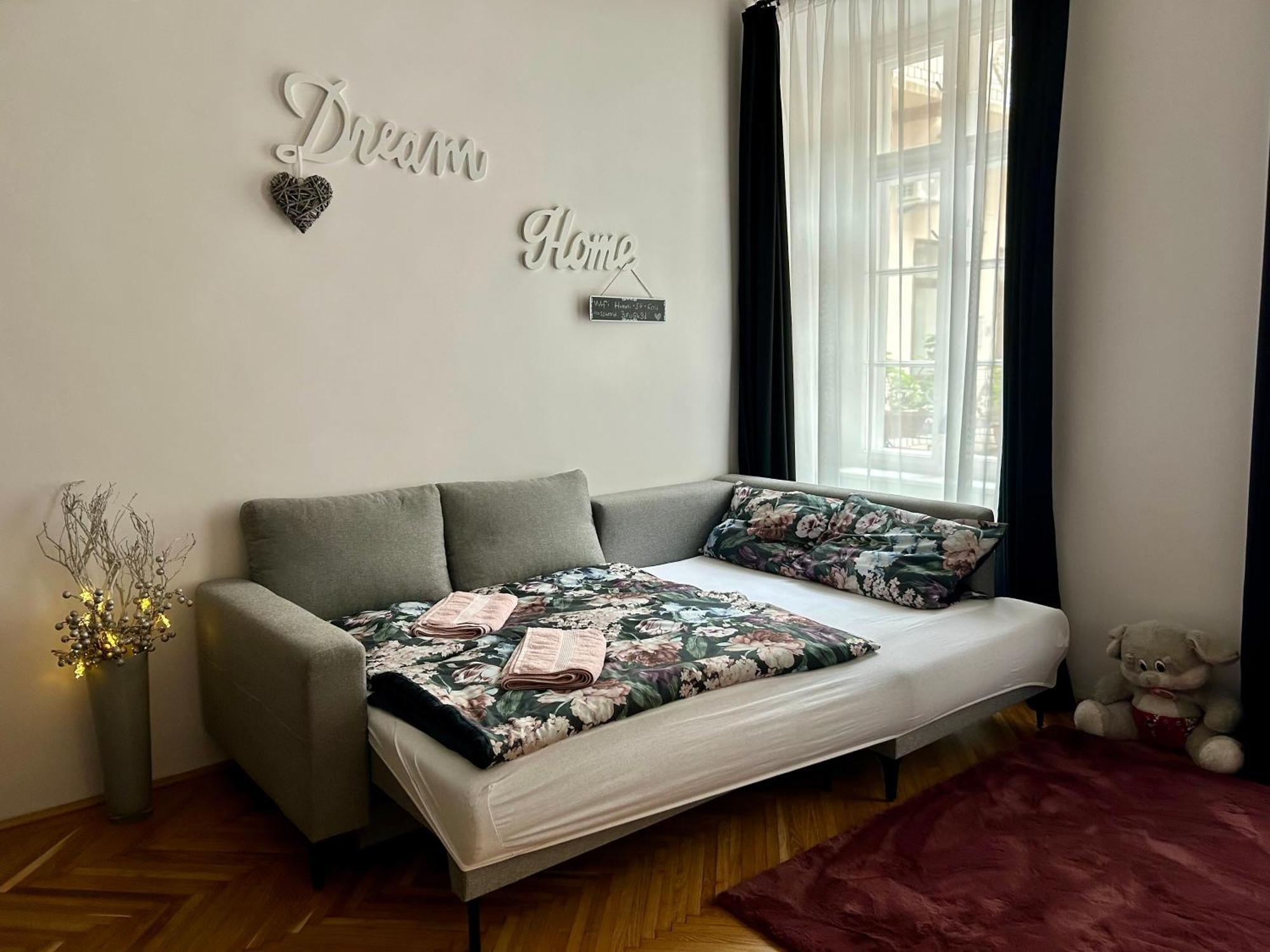 Jasmine'S Residence 布达佩斯 外观 照片