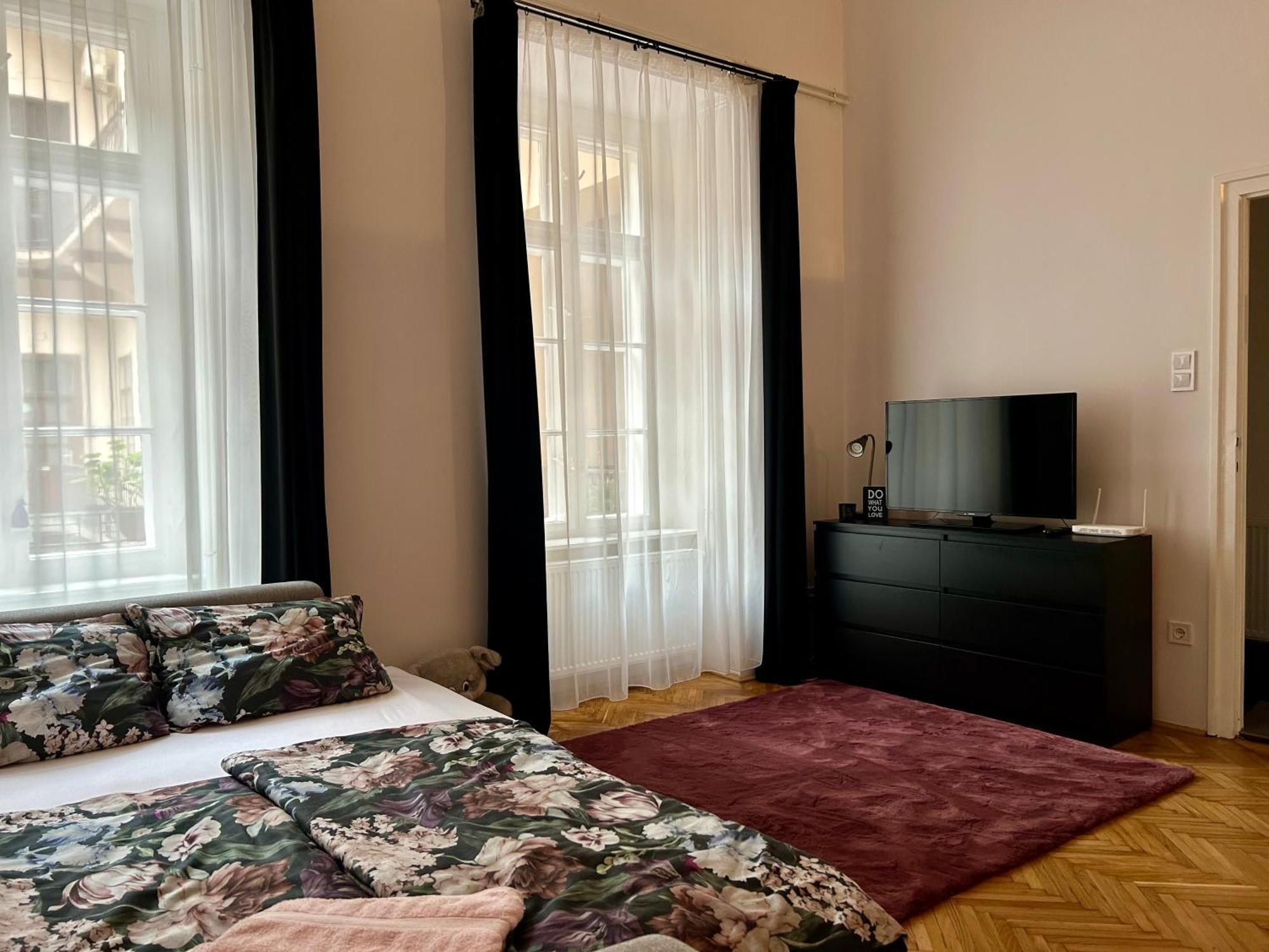 Jasmine'S Residence 布达佩斯 外观 照片